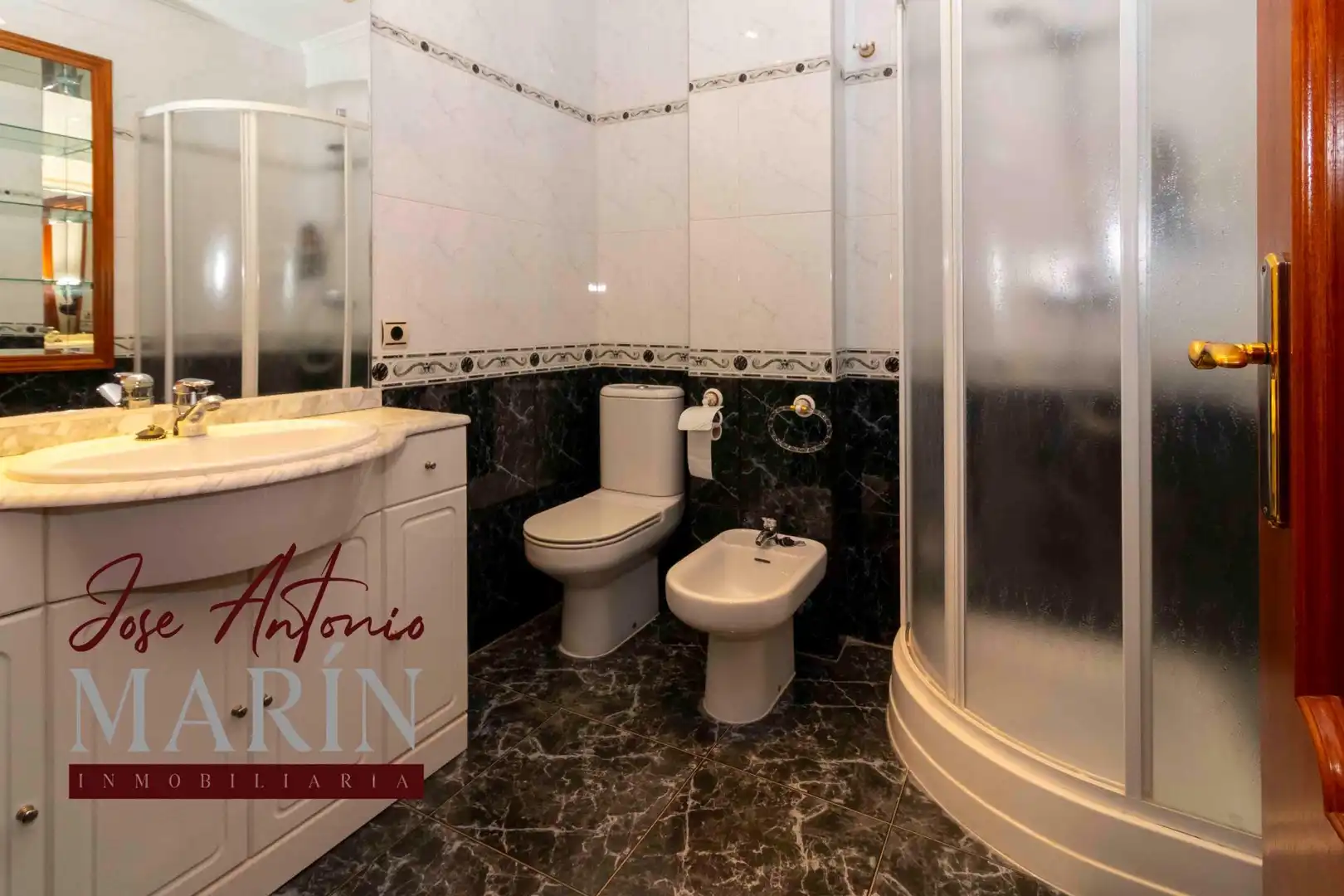 Baño de Casa o chalet en venta en Salvatierra de los Barros con Aire acondicionado, Terraza y Trastero