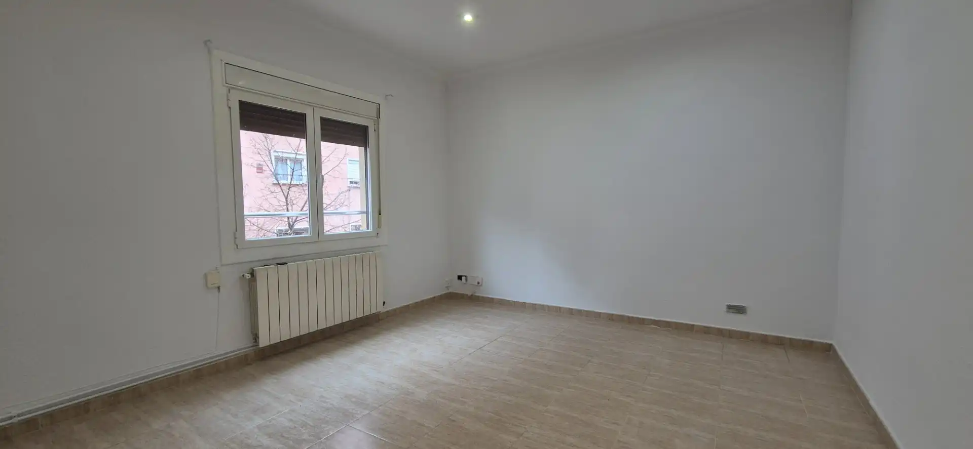 Habitación de Piso en venta en Barcelona con Aire acondicionado y Calefacción