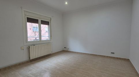 Piso en venta en la Prosperitat con 3 habitaciones, para entrar a vivir, Barcelona