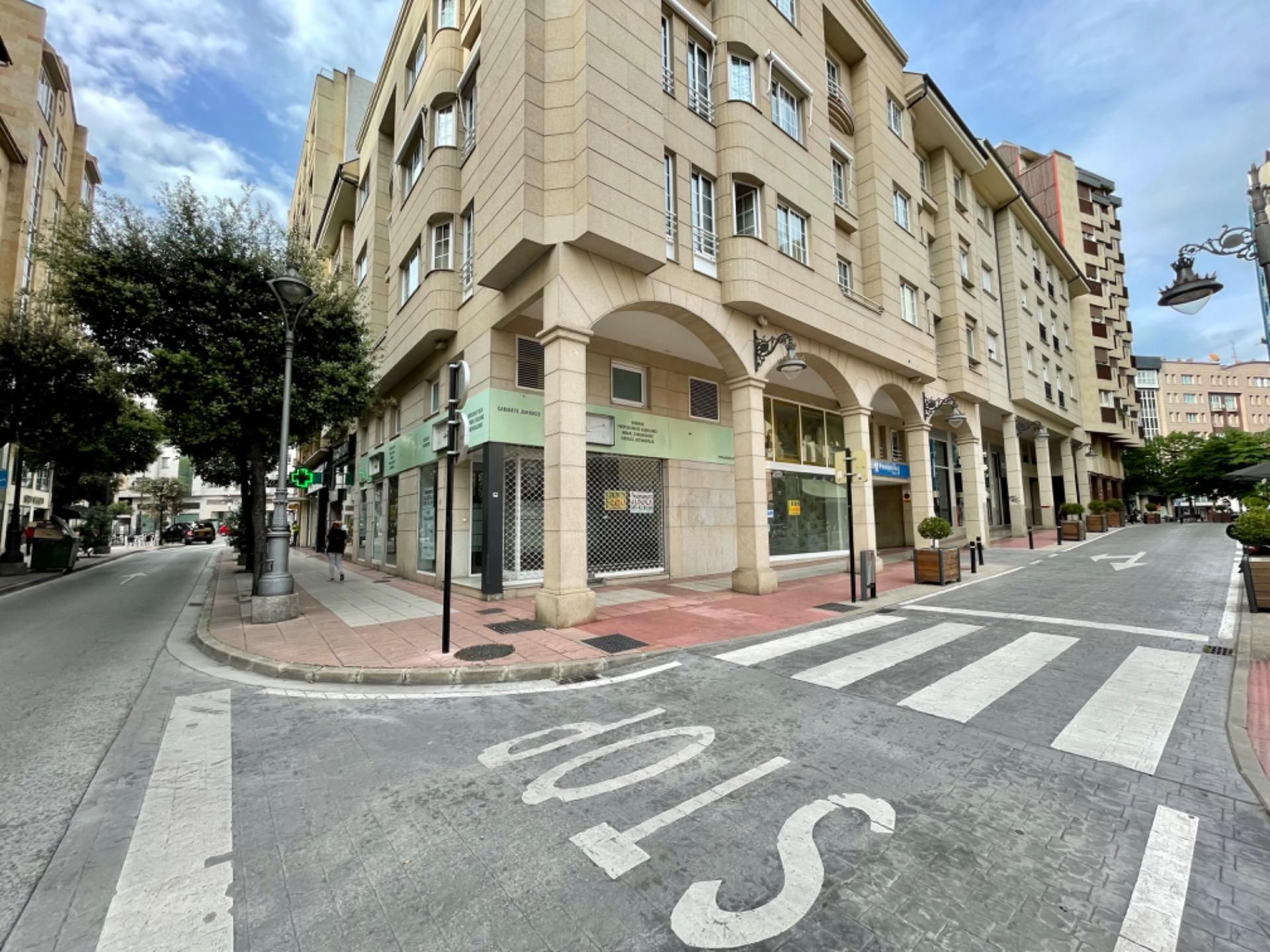 Duplex for sale in Calle ave maria  en  ponferrada, 6, Centro