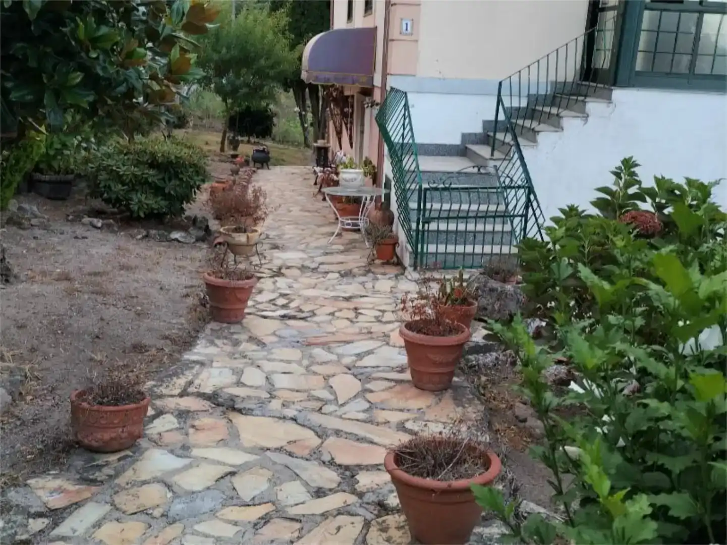 Terrassa de Casa o xalet en venda en Coles amb Balcó