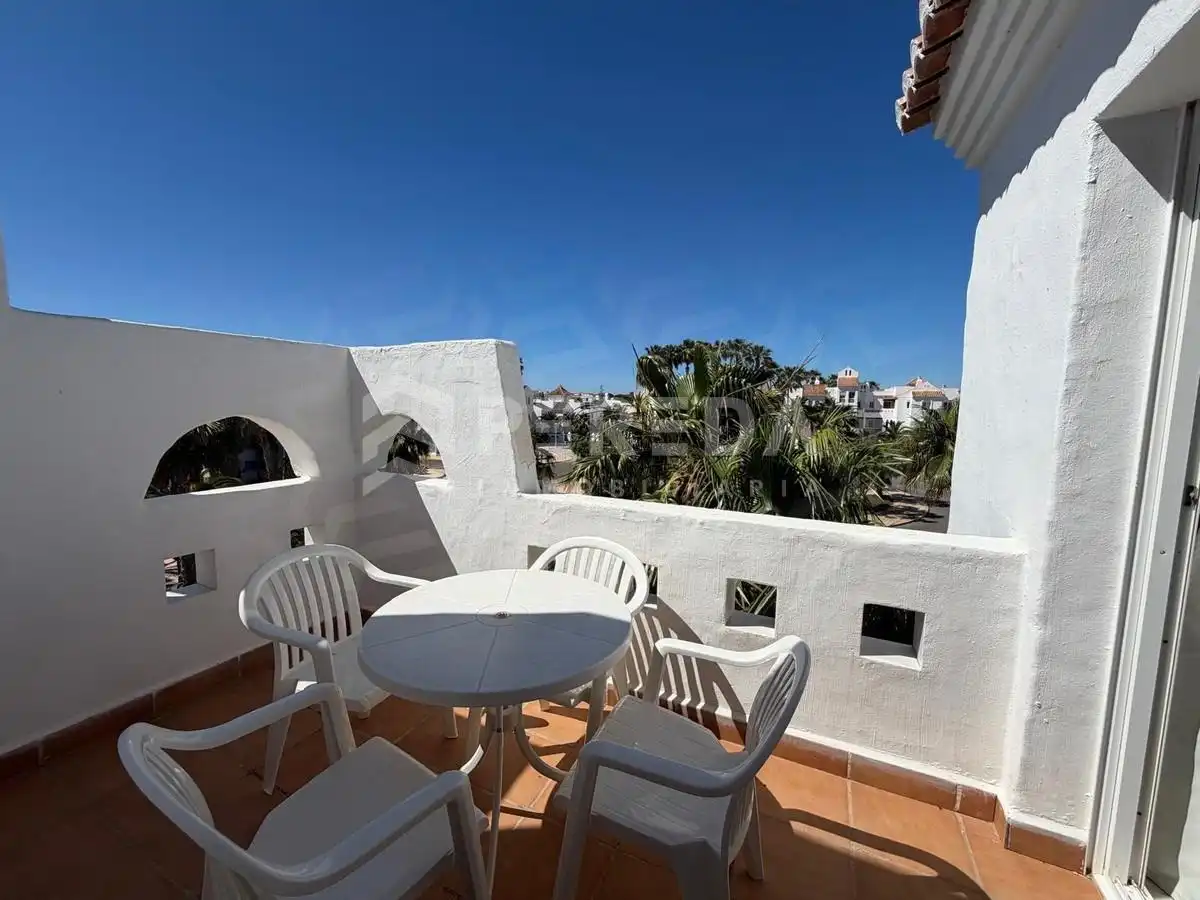Terraza de Apartamento en venta en Roquetas de Mar con Aire acondicionado, Terraza y Piscina comunitaria