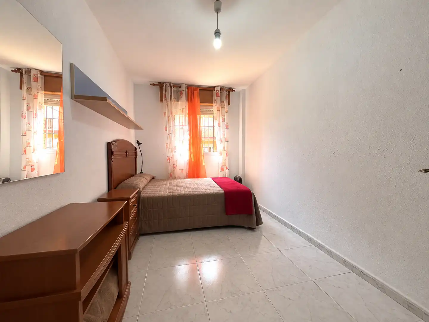 Piso con terraza en venta en Francisco de Paula Valladar Serrano, imagen 6