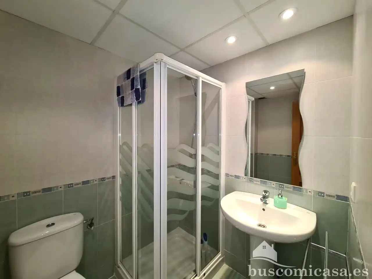 Baño de Casa adosada en venta en La Carolina con Aire acondicionado, Calefacción y Terraza