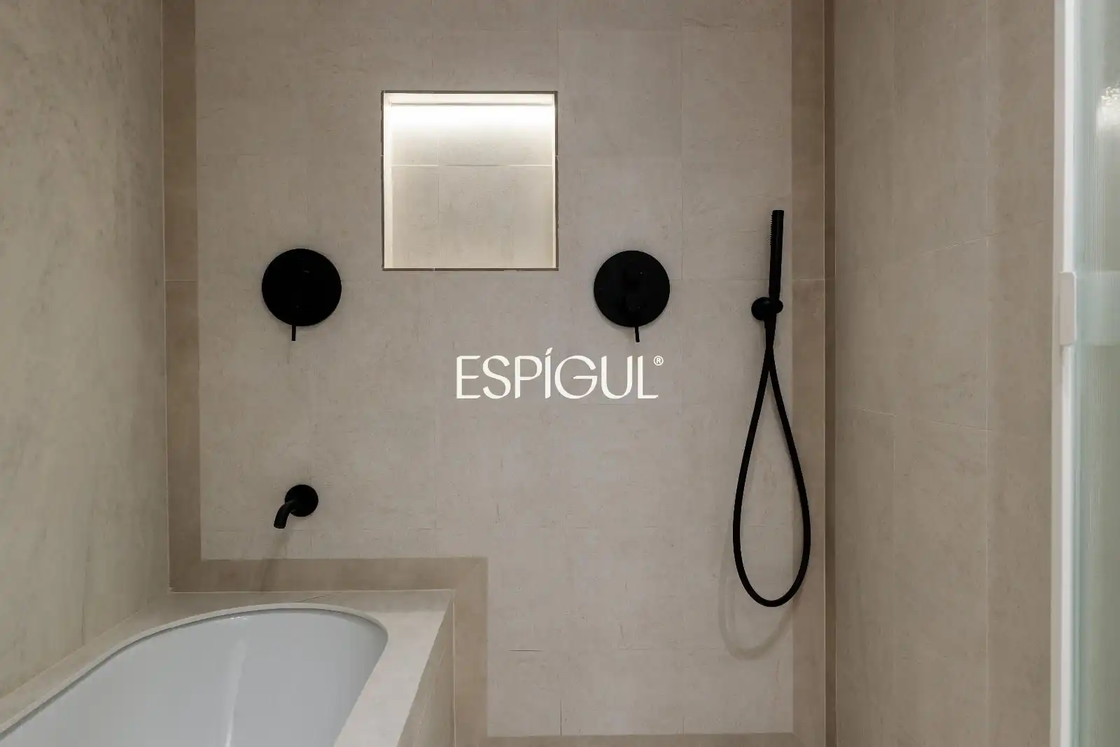 Baño de Piso en venta en Madrid con Aire acondicionado, Calefacción y Terraza