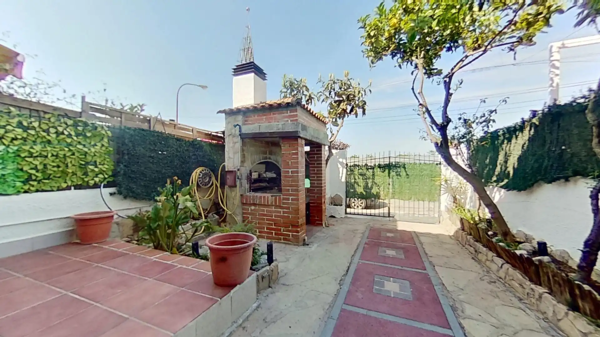 Vista exterior de Casa adosada en venta en Creixell con Aire acondicionado, Terraza y Piscina