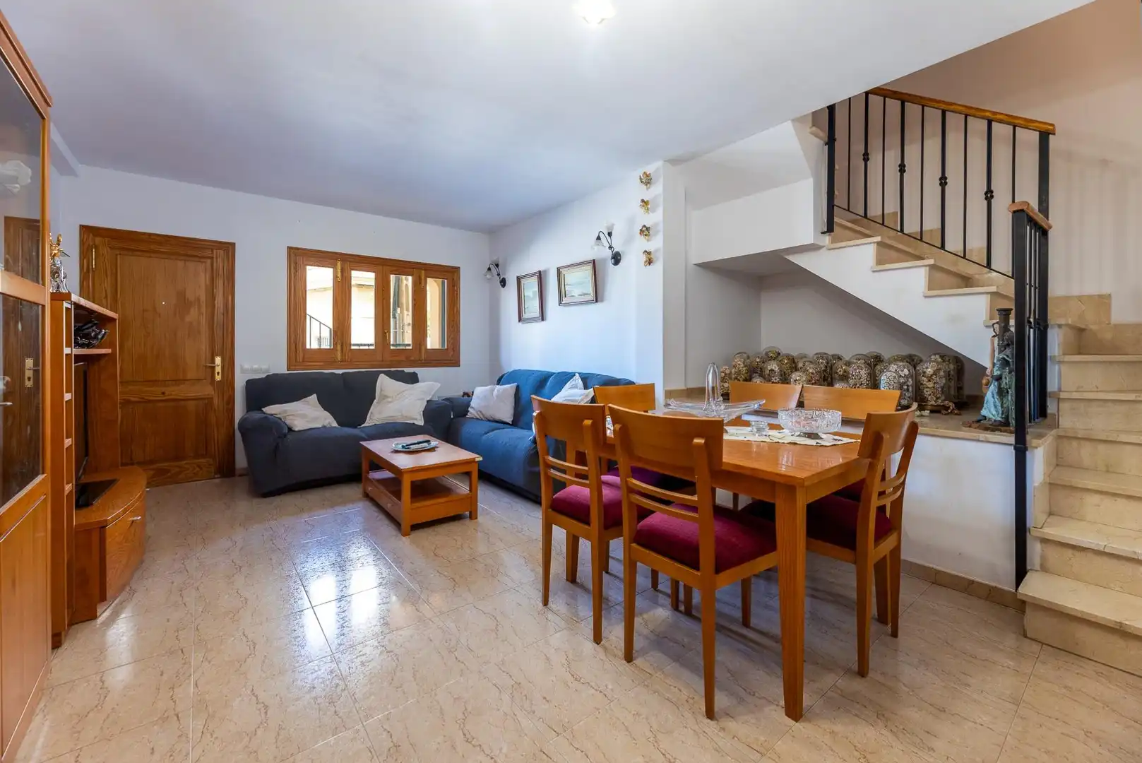 Sala d'estar de Casa adosada en venda en  Palma de Mallorca amb Aire condicionat, Terrassa i Balcó
