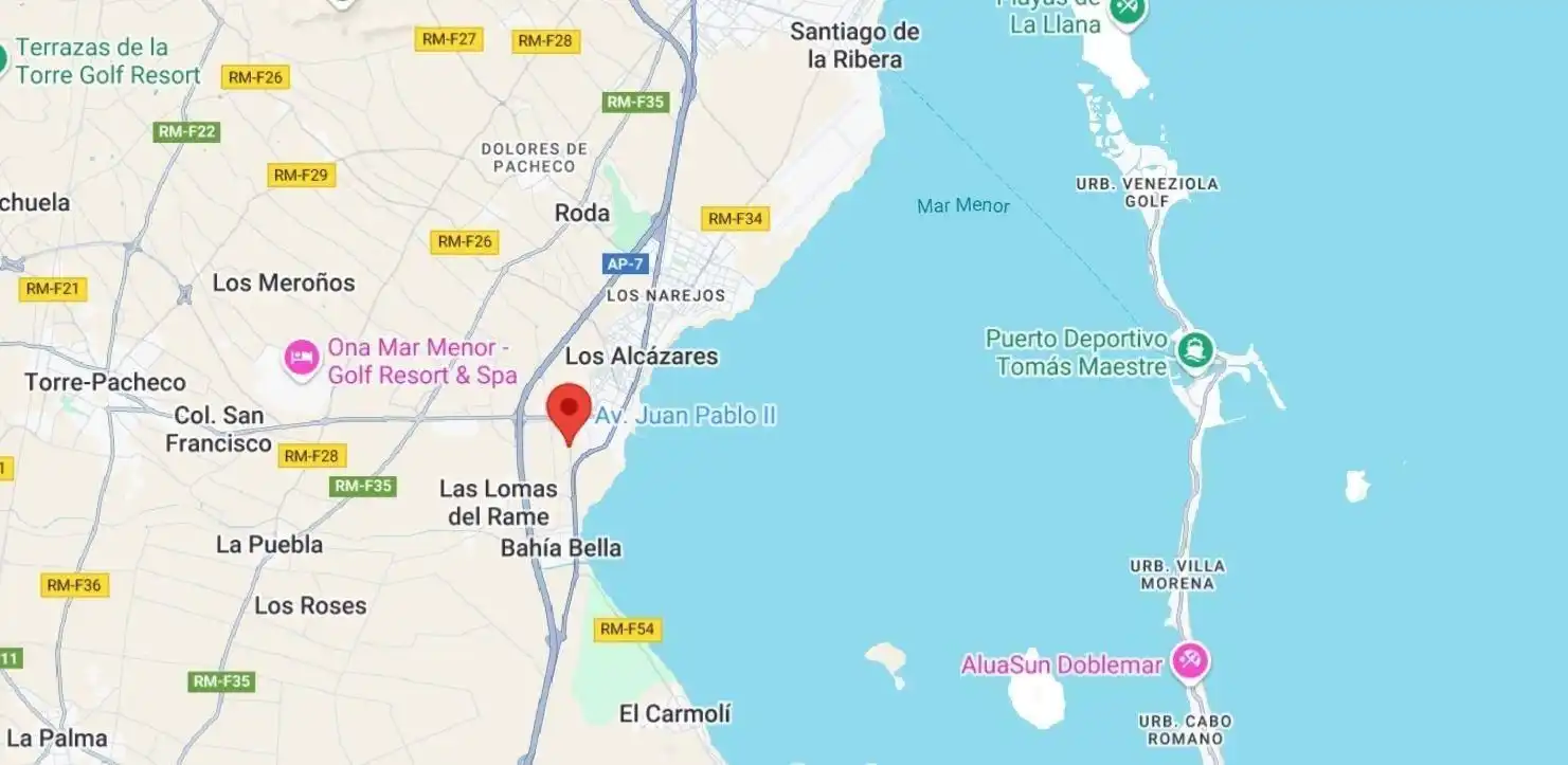 Adosado con piscina en venta en Las Lomas de Rame - Bahía Bella, imagen 3