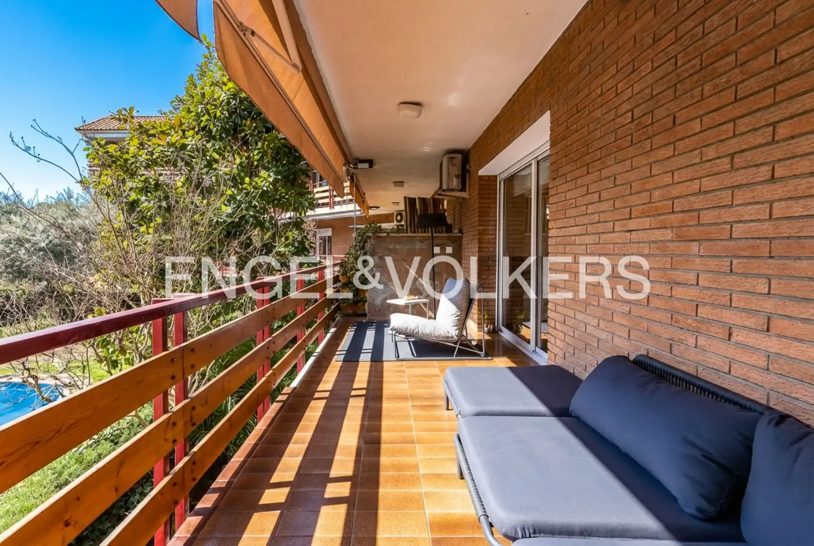 Terraza de Piso en venta en Sant Cugat del Vallès con Aire acondicionado, Calefacción y Jardín privado