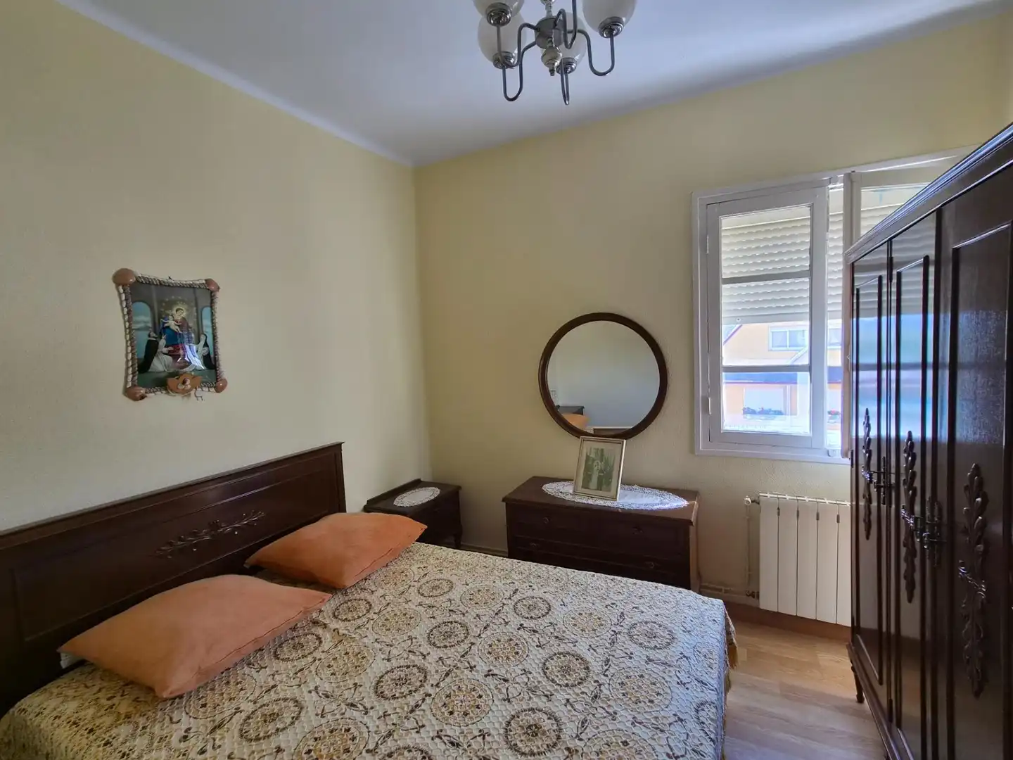 Bedroom of Residential for sale in Cacabelos