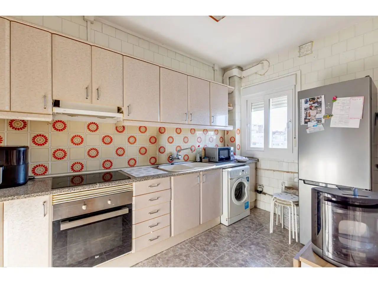 Kitchen of Flat for sale in Valencia  with Air Conditioner, Furnished and Balcony