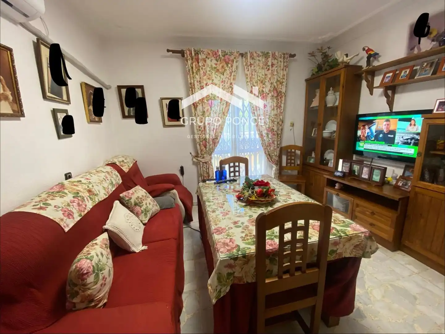 Living room of Houses for sale in Jerez de la Frontera  with Air Conditioner