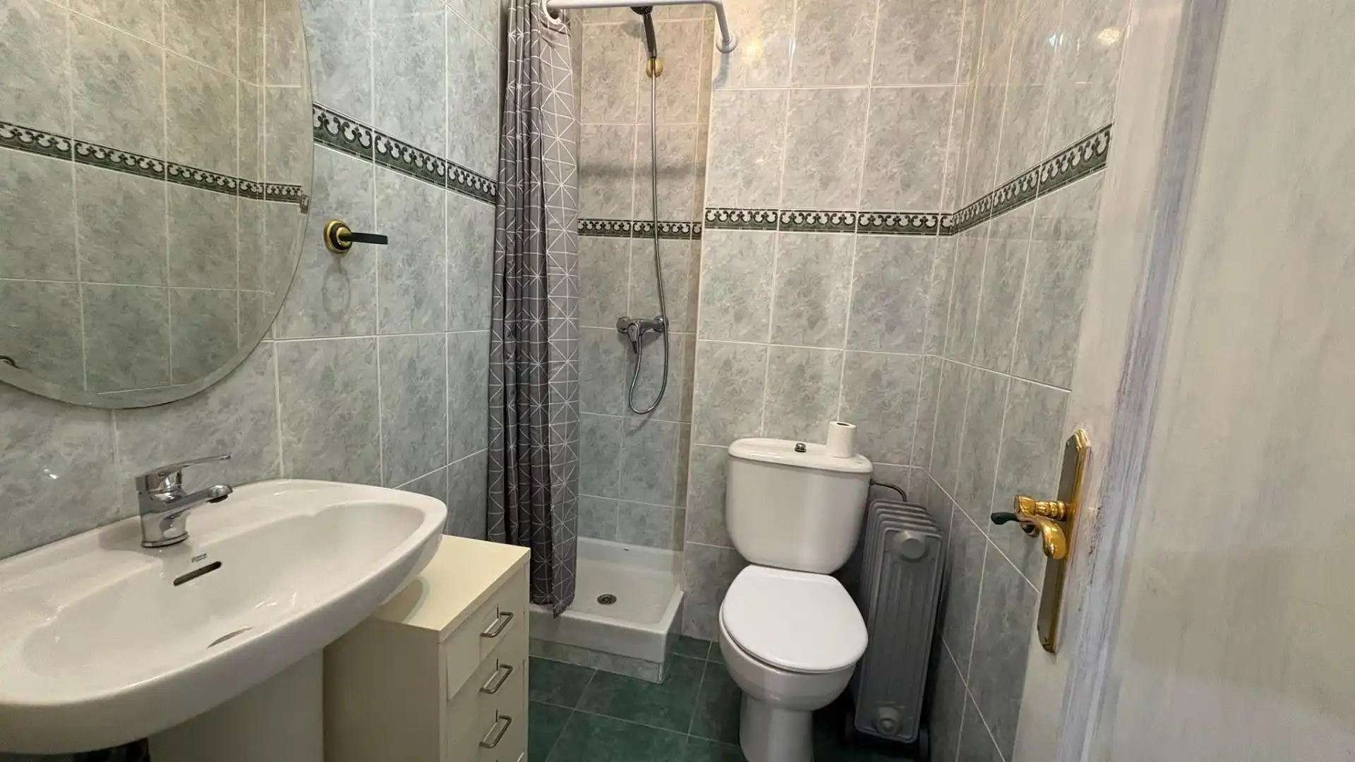 Baño de Piso de alquiler en Málaga con Aire acondicionado, Amueblado y Balcón