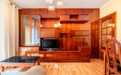 Living room of Flat for sale in L'Hospitalet de Llobregat  with Balcony