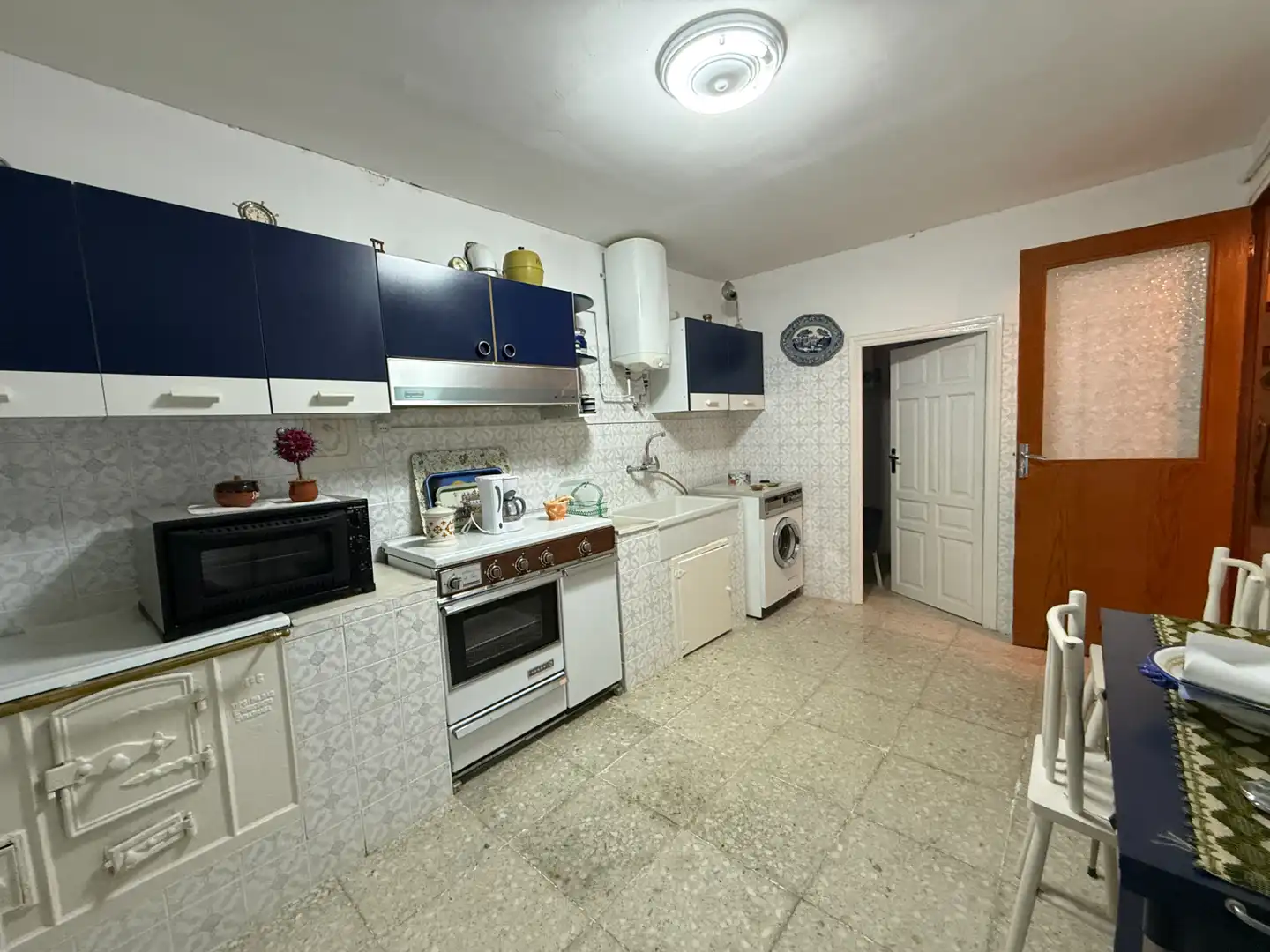 Cocina de Finca rústica en venta en Perales con Calefacción, Amueblado y Horno