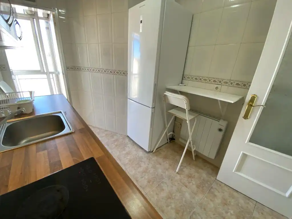 Habitación en Calle del Platino, 37, Los Rosales