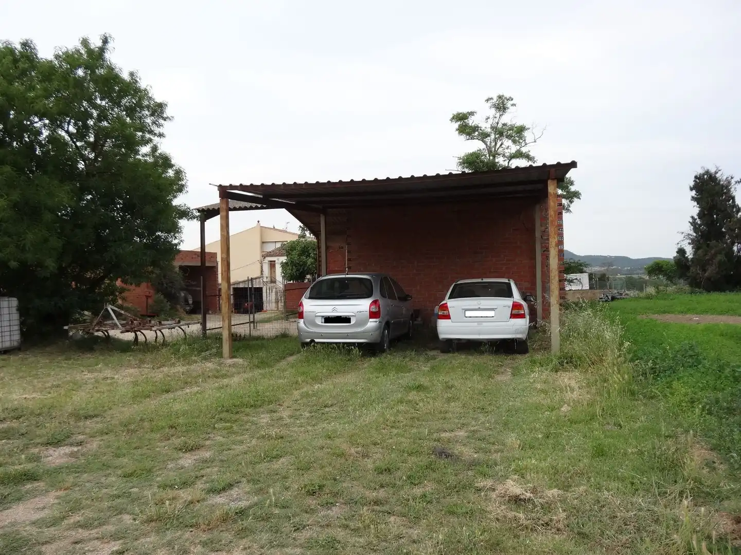 Parking of Country homes for sale in Palafrugell