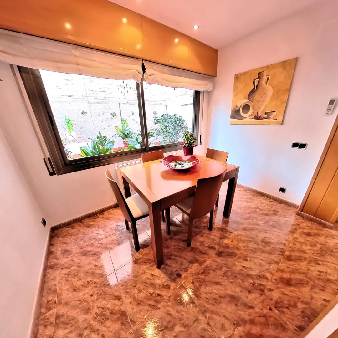 Esszimmer von Wohnung zum Verkauf in Barcelona mit Klimaanlage, Heizung und Terrasse