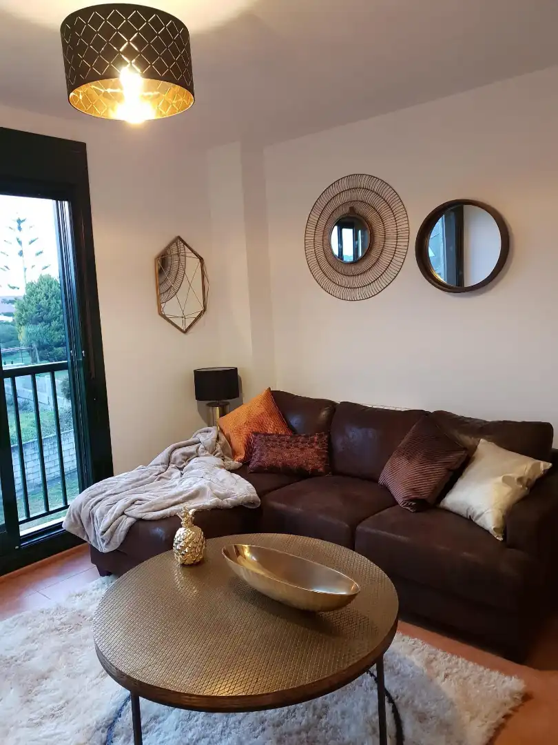Sala d'estar de Apartament en venda en A Illa de Arousa  amb Calefacció, Jardí privat i Terrassa