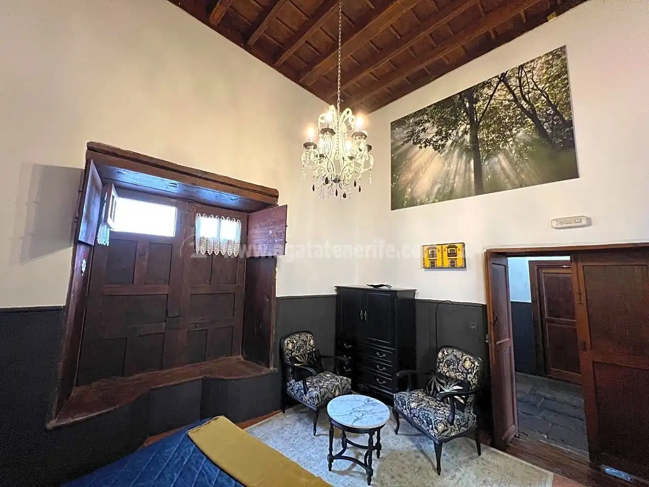 Sala d'estar de Casa o xalet en venda en Icod de los Vinos amb Jardí privat, Terrassa i Piscina