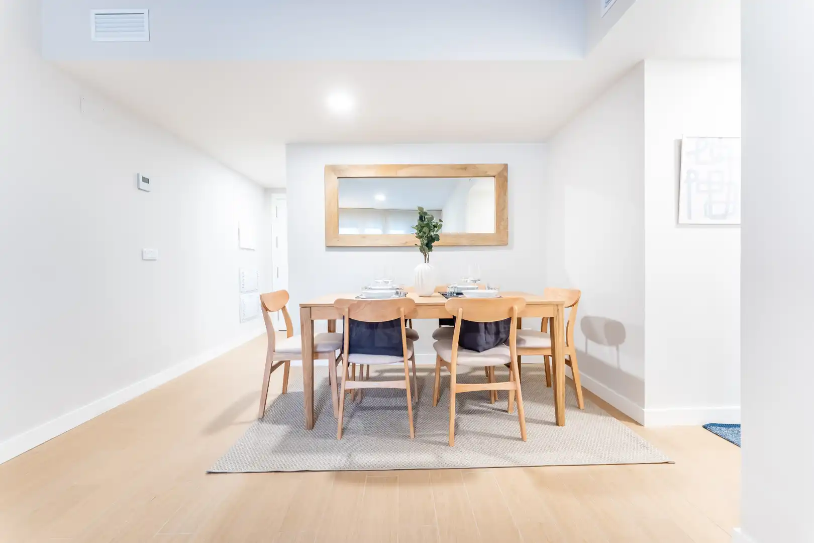 Dining room of Flat for sale in Sevilla  with Air Conditioner, Heating and Storage room