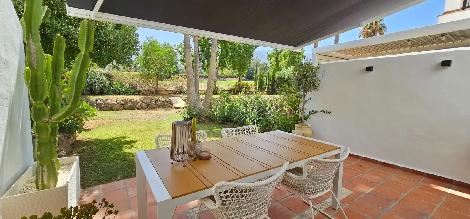 Terraza de Casa adosada de alquiler en Alhaurín de la Torre con Aire acondicionado, Jardín privado y Terraza