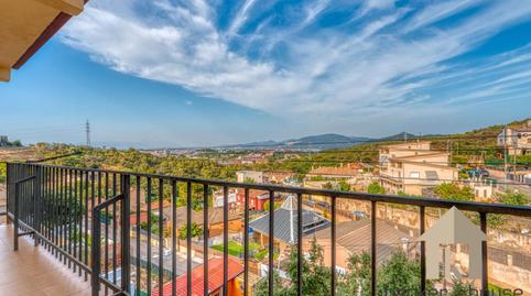 Foto 5 de Casa adosada en venda a Montflorit, Barcelona