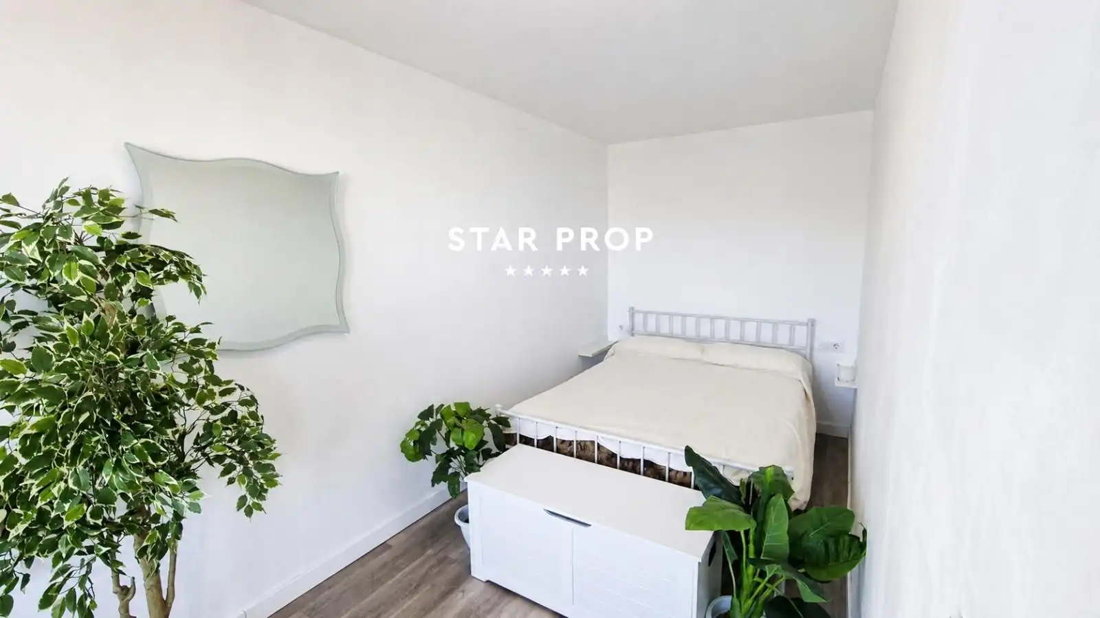 Bedroom of Flat for sale in Llançà  with Terrace, Washing machine and Microwave