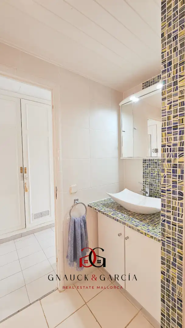 Badezimmer von Wohnung zum Verkauf in Calvià mit Klimaanlage, Heizung und Terrasse