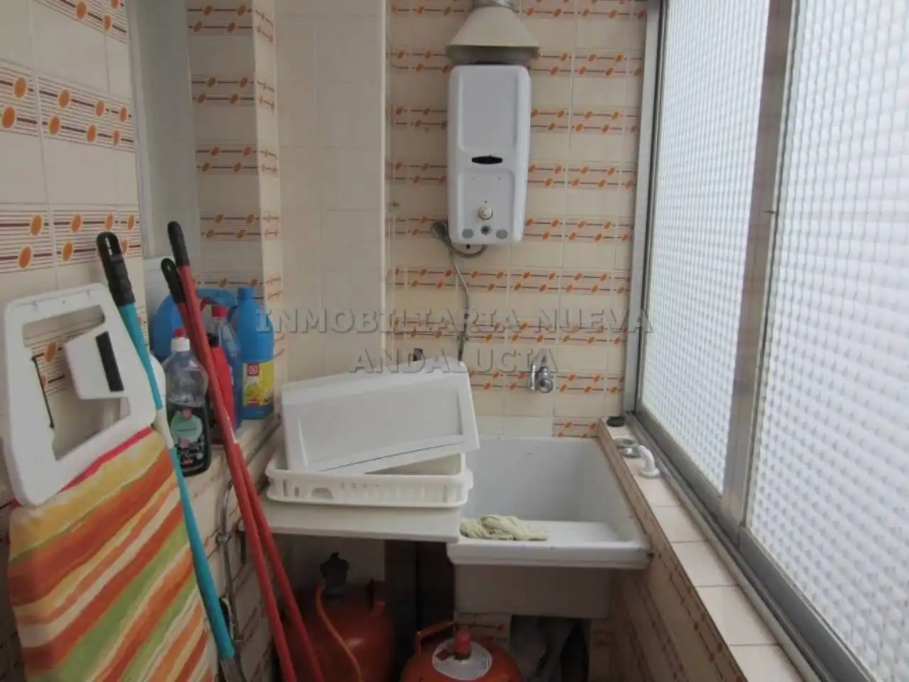 Bathroom of Flat for rent in Almería  with Furnished