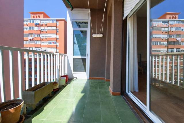Piso en Venta en Rambla de Prim en La Verneda i la Pau