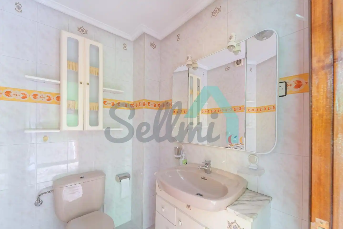 Bathroom of Flat for sale in Allande  with Heating, Terrace and Storage room