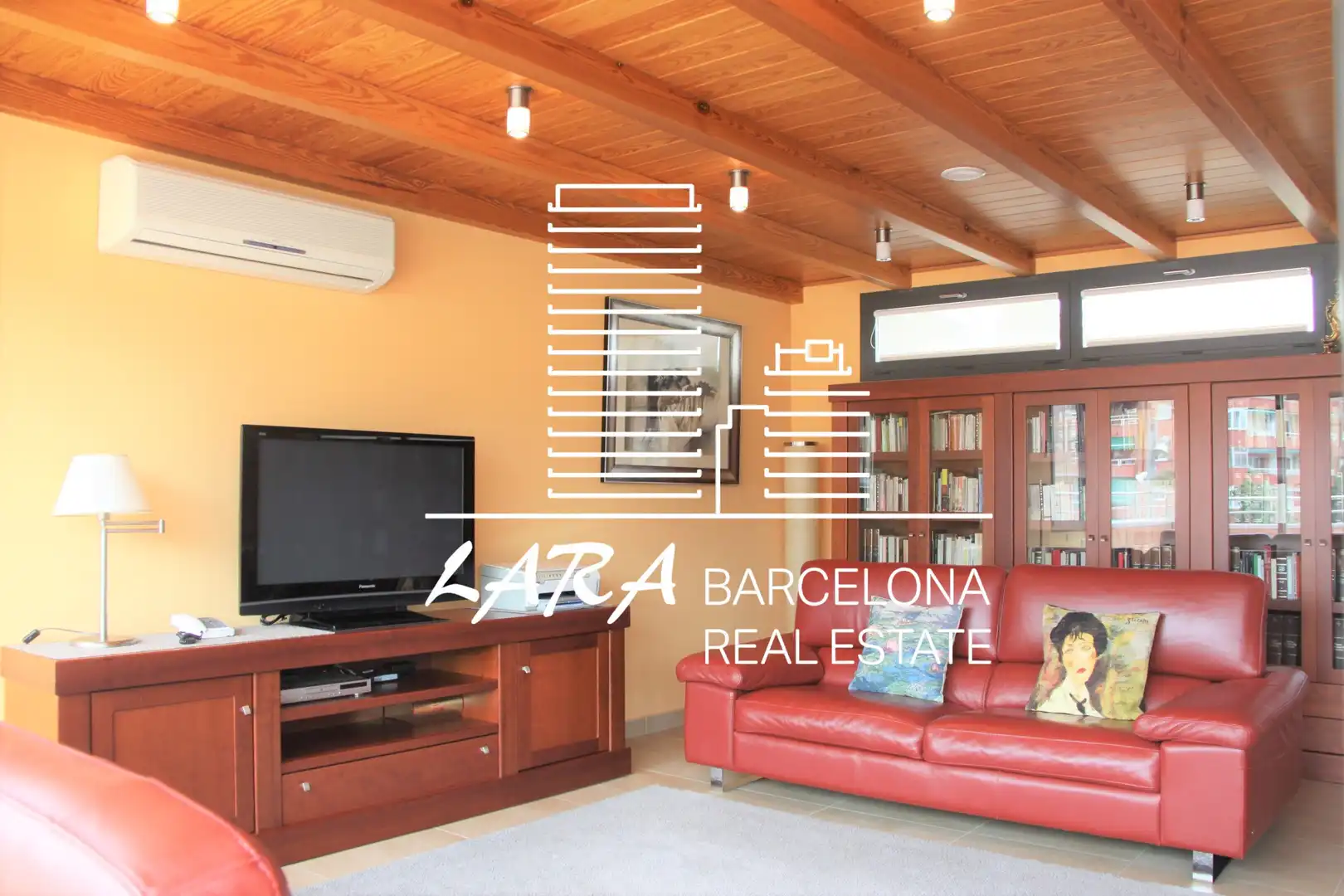 Sala de estar de Casa o chalet en venta en Viladecans con Aire acondicionado, Calefacción y Jardín privado