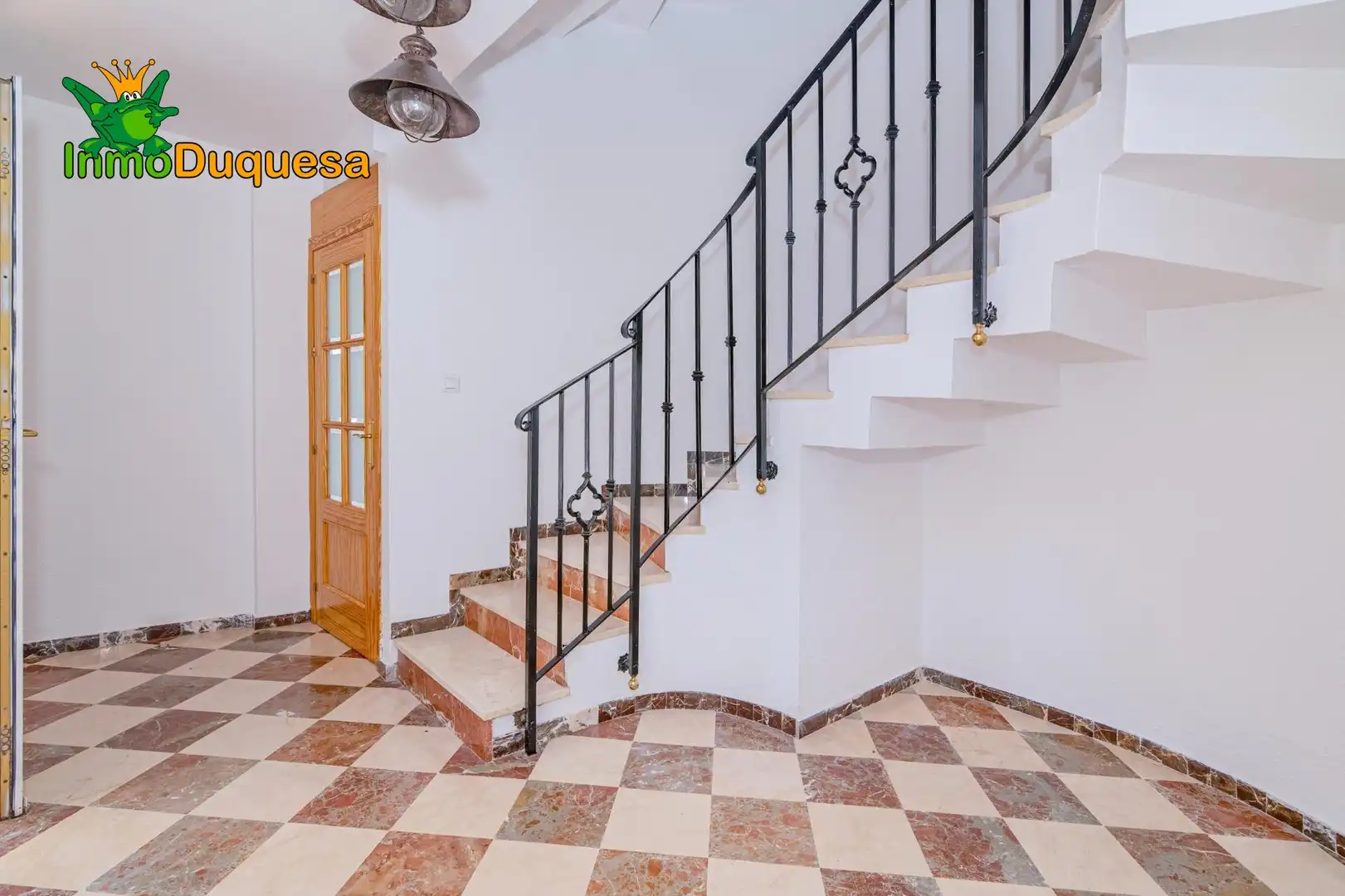 Casa adosada en venta en Gójar con Calefacción y Terraza