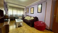 Living room of Flat for sale in Getafe  with Air Conditioner, Heating and Parquet flooring