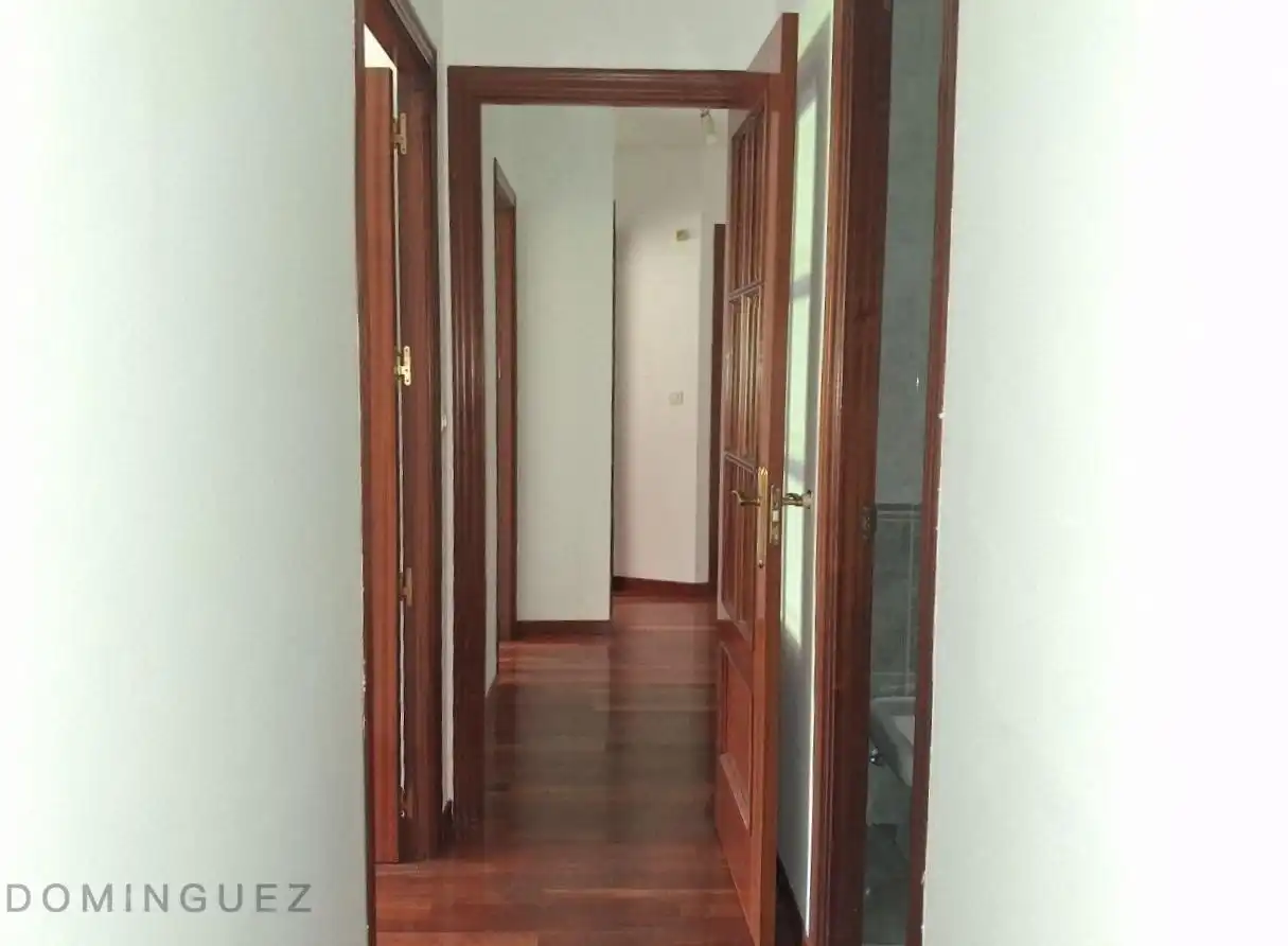 Flat for rent in Vigo   with Heating and Storage room