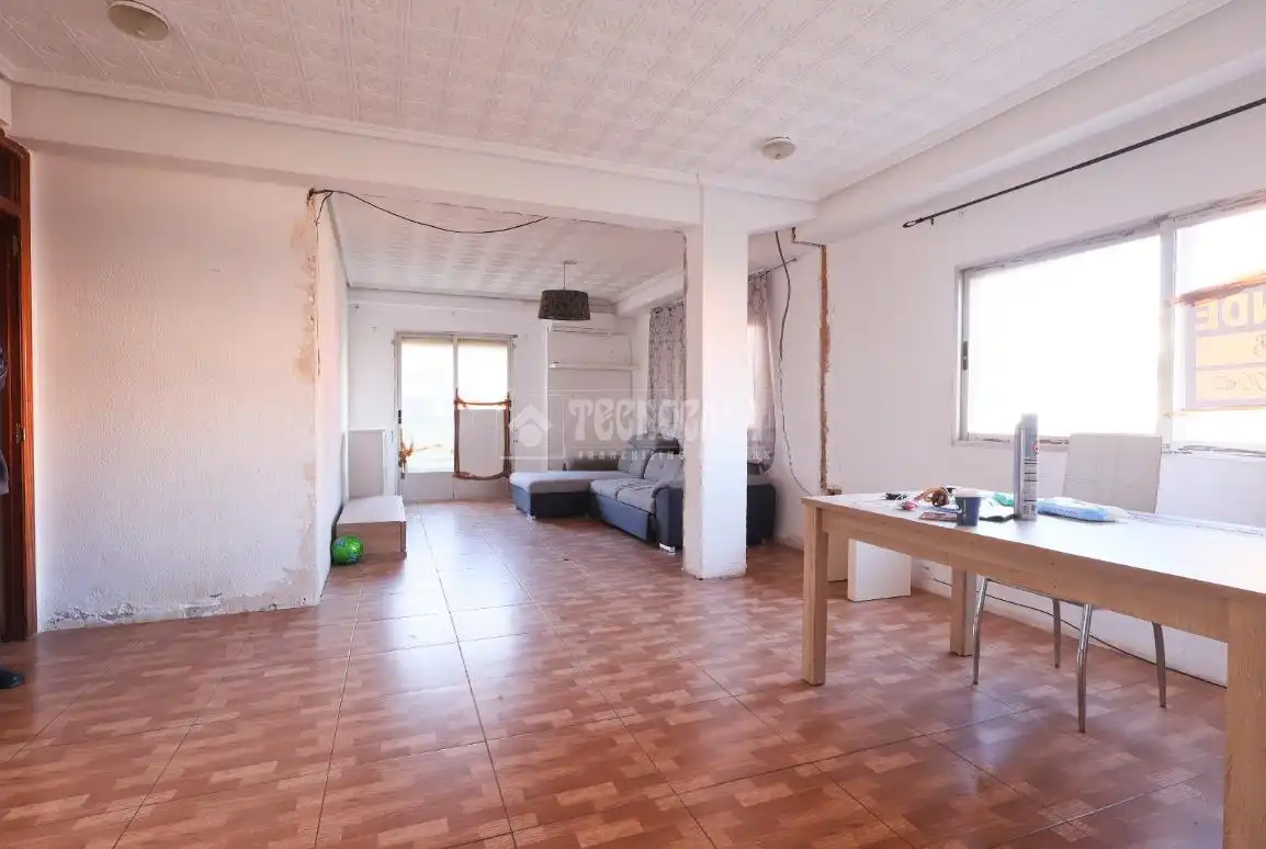 Sala d'estar de Pis en venda en Sagunto / Sagunt amb Balcó i Piscina comunitària