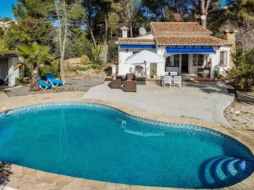 Villa mit Garten zum Verkauf in Paichi