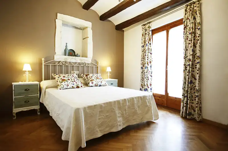 Habitación de Finca rústica en venta en Puigdàlber con Aire acondicionado, Calefacción y Jardín privado