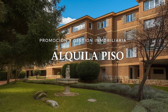 Piso en Alquiler en Calle el Plantío, 4 en Hoyo de Manzanares