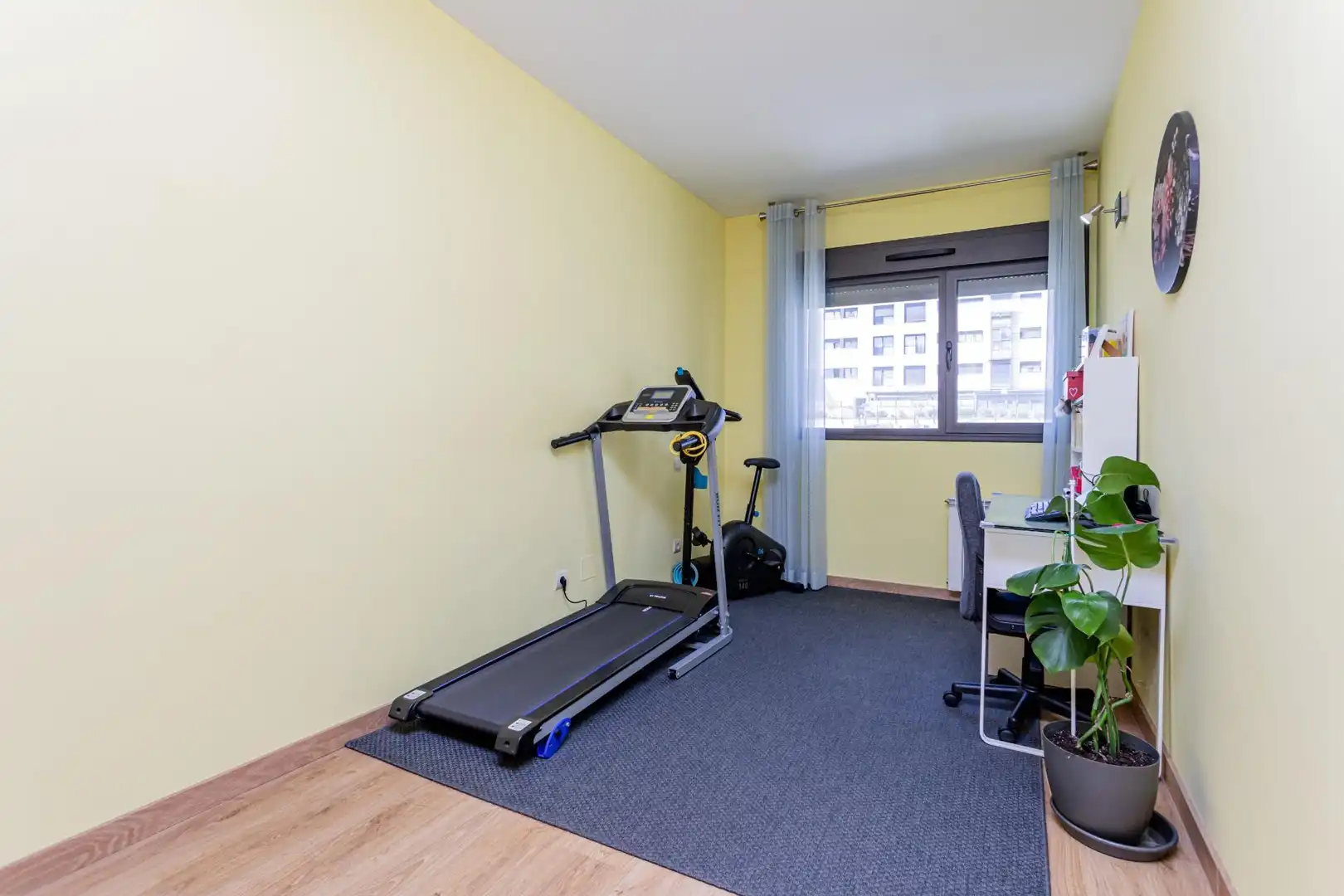 Habitación de Piso en venta en Madrid con Aire acondicionado, Calefacción y Jardín privado