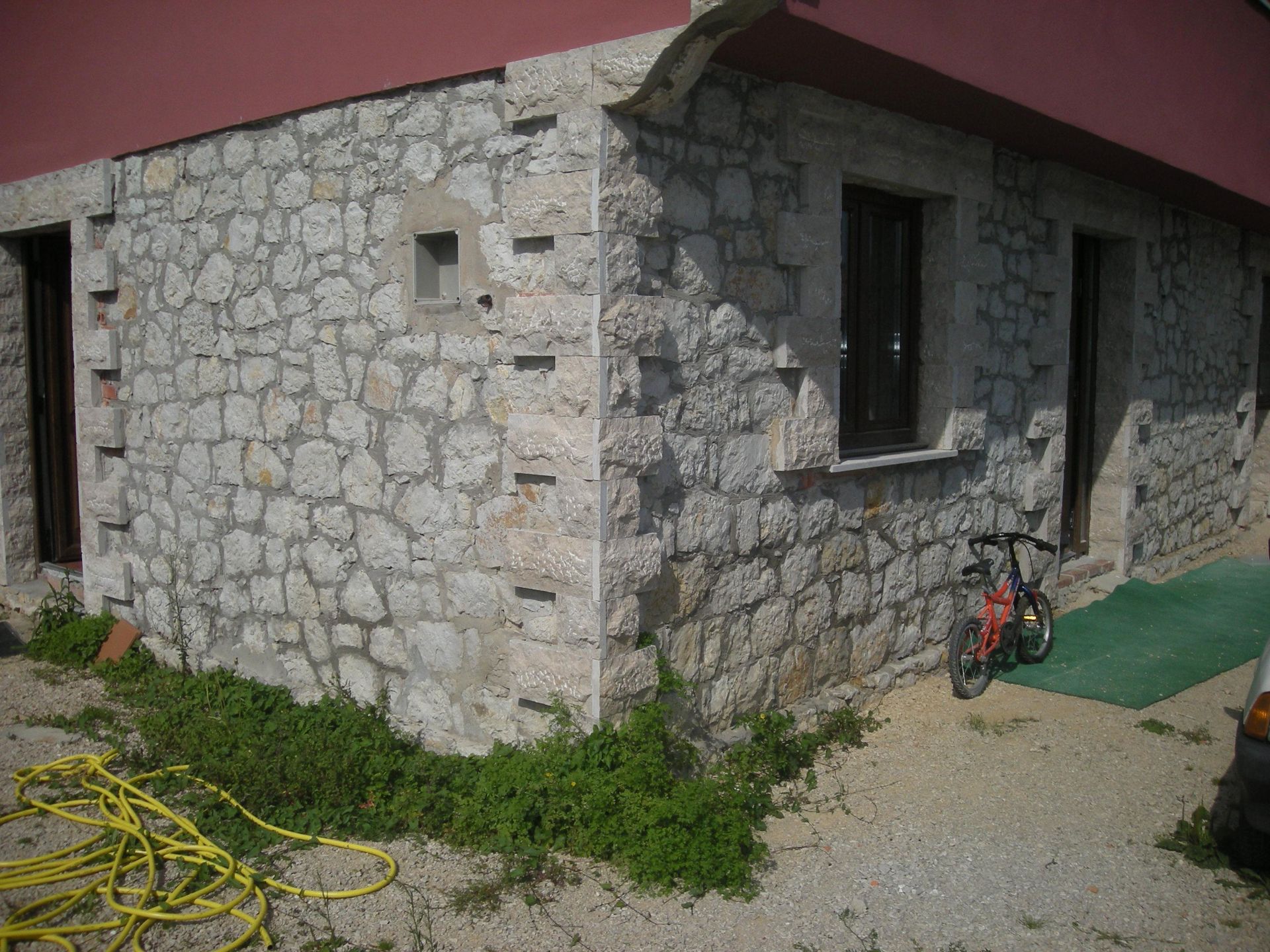 Vista exterior de Finca rústica en venda en Marina de Cudeyo amb Moblat