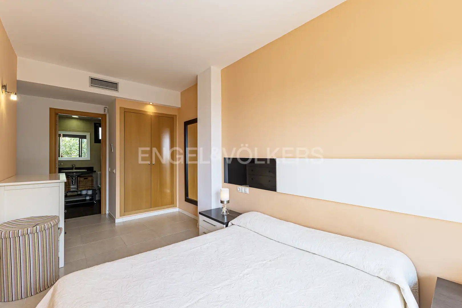Bedroom of Flat for sale in El Vendrell  with Air Conditioner, Heating and Private garden