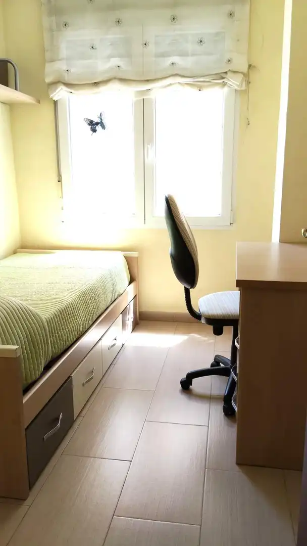 Bedroom of Flat for rent in Córdoba  with Air Conditioner, Parquet flooring and Terrace
