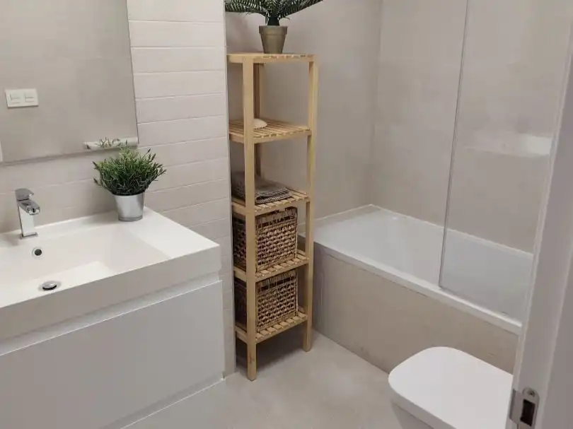 Bany de Pis en venda en  Zaragoza Capital amb Aire condicionat, Terrassa i Balcó
