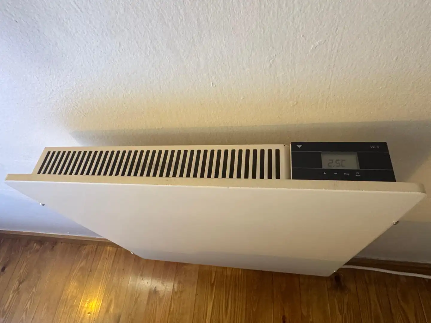 Vista exterior de Piso en venta en Sahún con Calefacción, Trastero y Amueblado