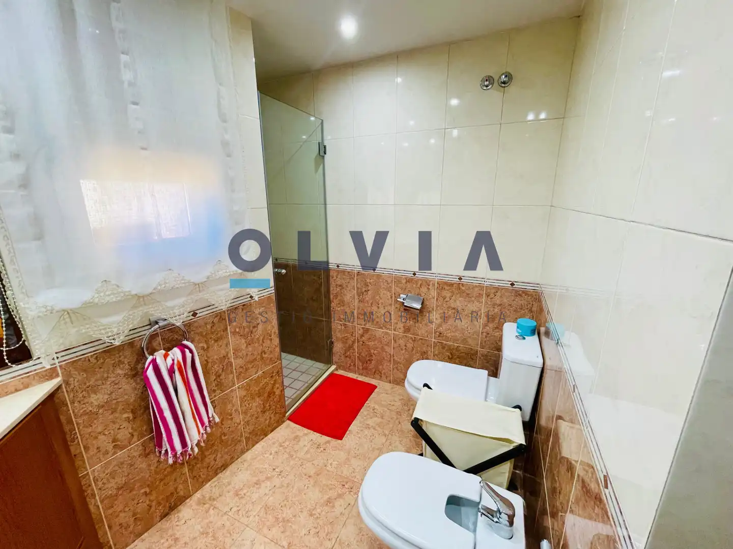 Bathroom of Duplexes for sale in Terrassa  with Air Conditioner, Heating and Parquet flooring