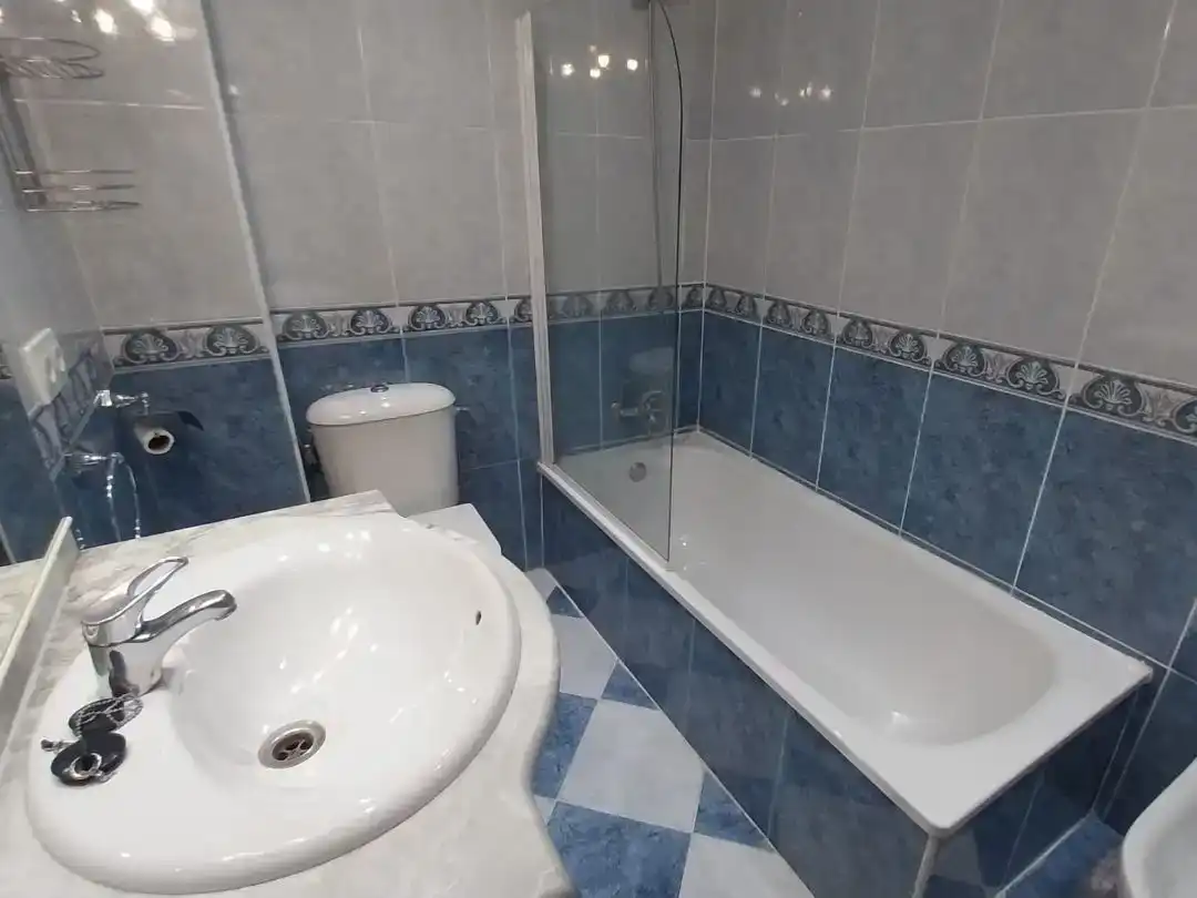 Baño de Ático en venta en Cistérniga con Parquet y Trastero
