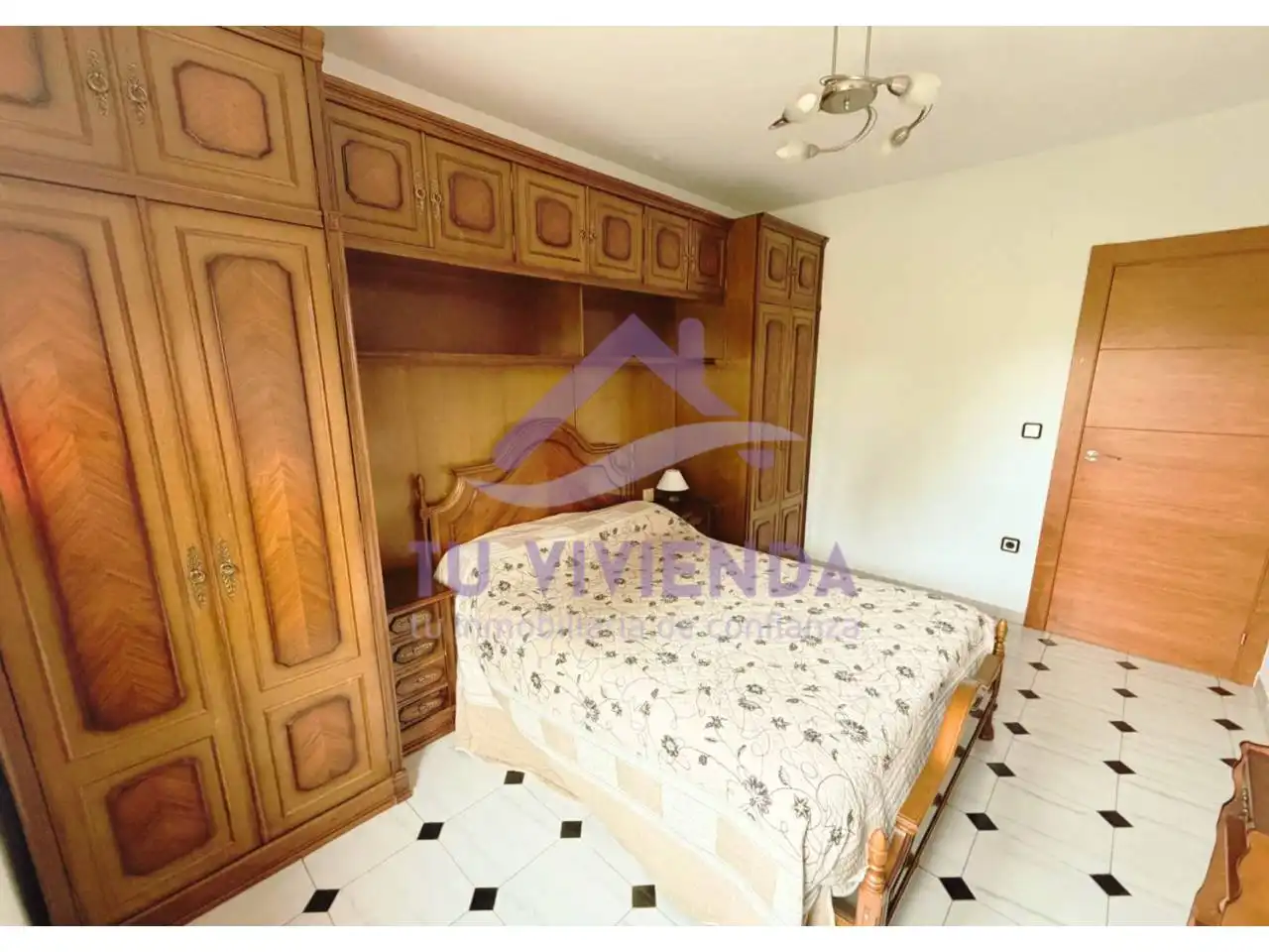 Dormitori de Casa o xalet de lloguer en Santervás de la Vega amb Calefacció, Terrassa i Moblat