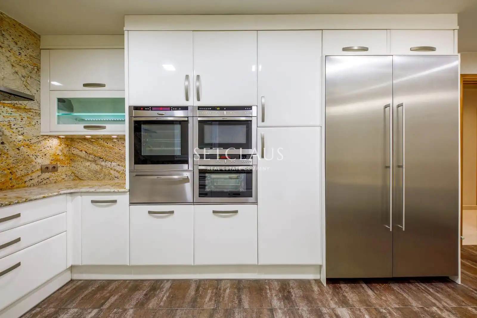 Kitchen of Flat for sale in Barcelona  with Air Conditioner and Alarm